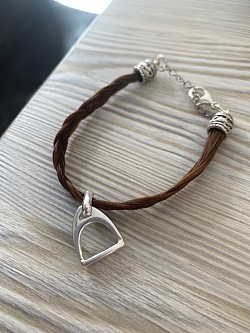 Bracelet en crin de cheval tressé à la main